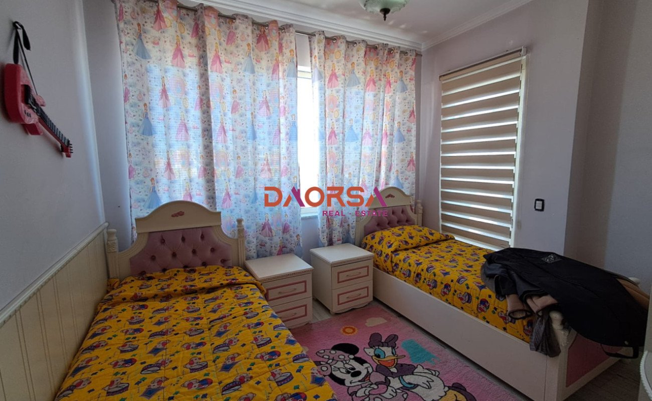 Jepet me qira 2+1 ne qender durres