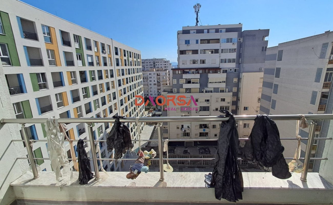 Shitet apartament 1+1 – Zona e ujësjellësit Durrës (#{i+2})