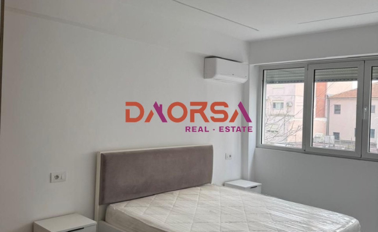 Shitet apartament në Durrës pranë kopshtit sotir