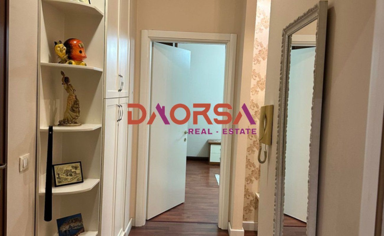 Jepet me qira apartament 2+1 në qendër të durrësit (#{i+2})