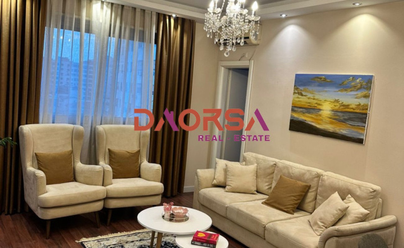Appartement 2+1 à louer au centre de Durrës