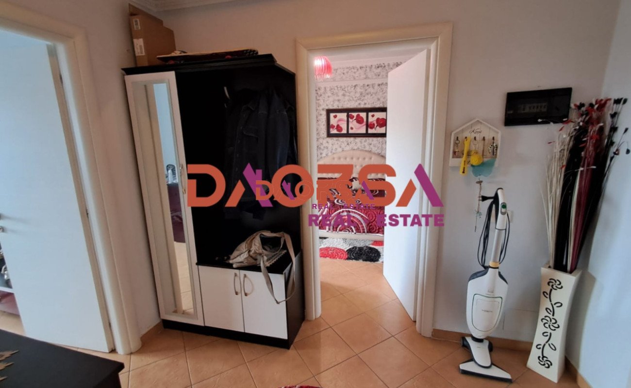 Shitet apartament 1+1 në plazh, Durrës (#{i+2})
