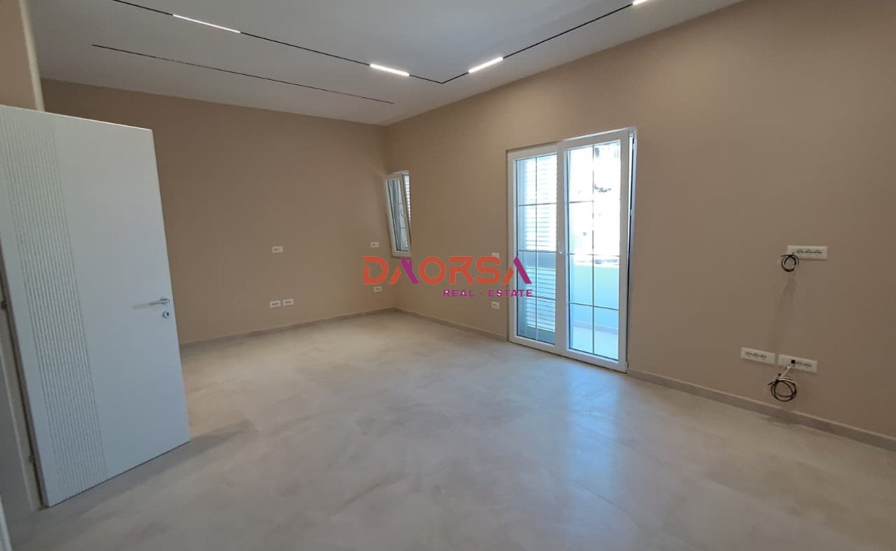 Gewerbefläche zu mieten 129 m² in Durrës (#{i+2})