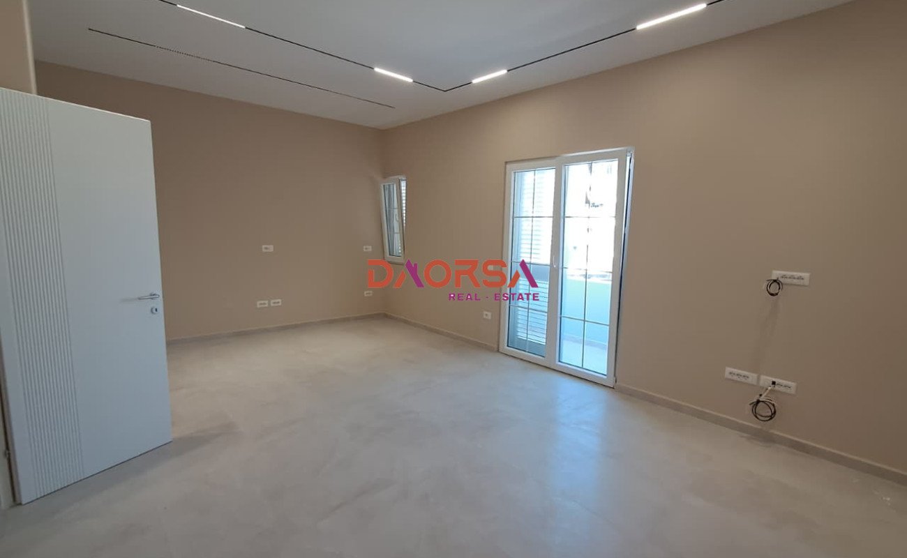 Gewerbefläche zu mieten 129 m² in Durrës (#{i+2})