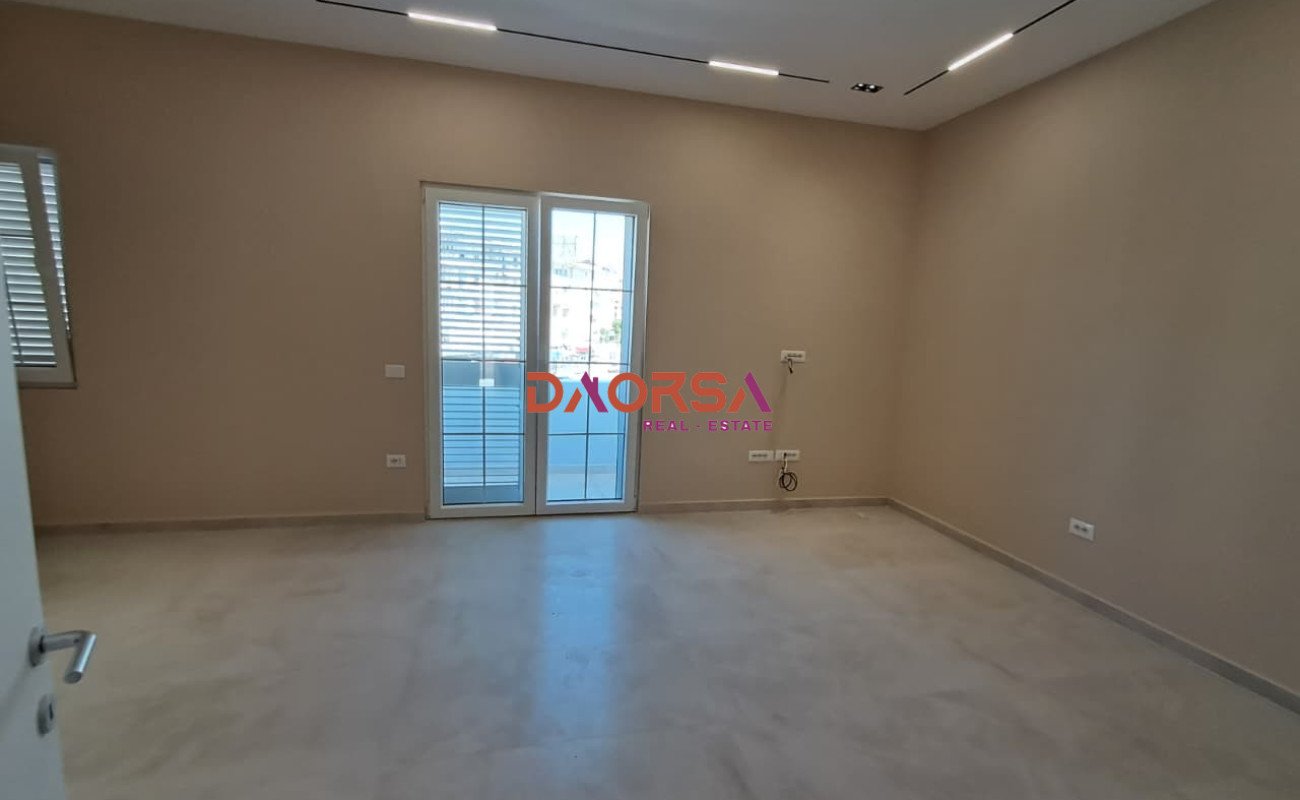 Gewerbefläche zu mieten 129 m² in Durrës (#{i+2})