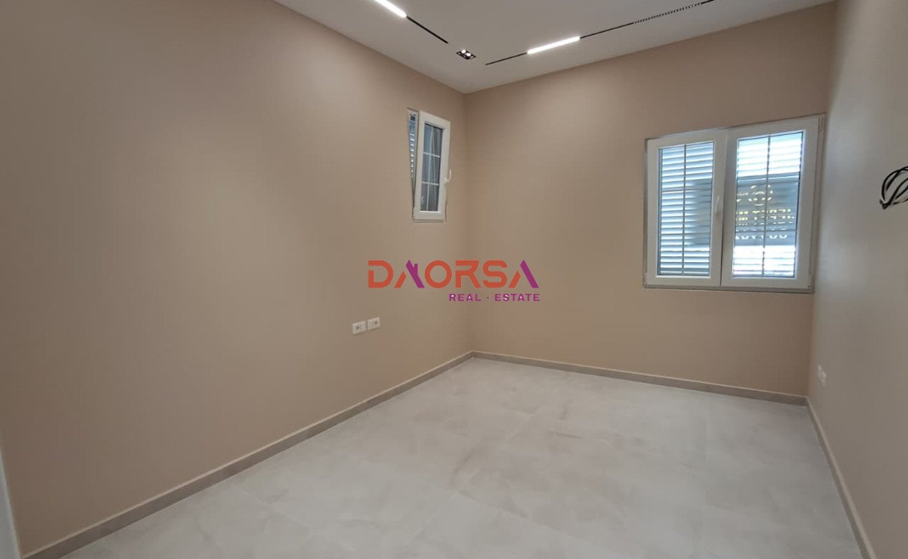 Gewerbefläche zu mieten 129 m² in Durrës (#{i+2})