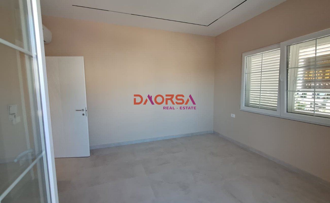 Commercial space for rent 129 m² in Durrës