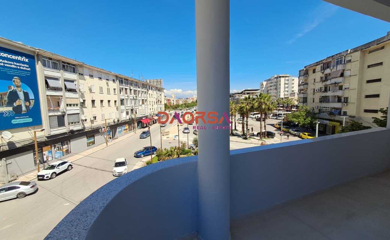 Commercial space for rent 129 m² in Durrës