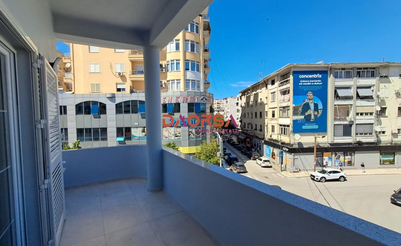 Commercial space for rent 129 m² in Durrës