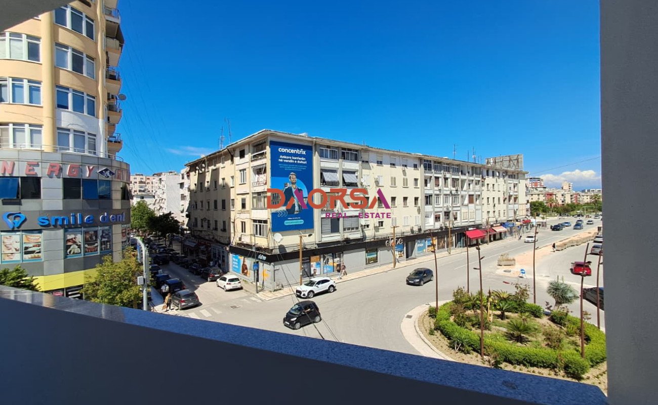 Jepet me qira ambjent biznesi 129 m² në Durrës