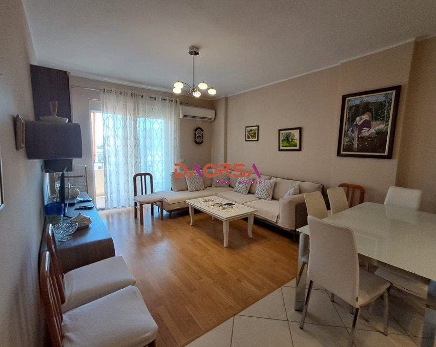 Jepet me qira apartament 2+1 në Durrës
