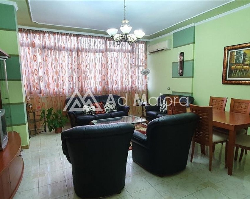 Apartament ne shitje