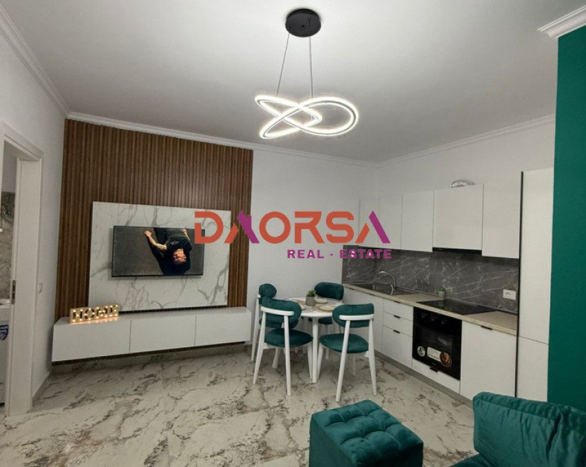 Shitet apartament 1+1 te Shkëmbi i Kavajës.
