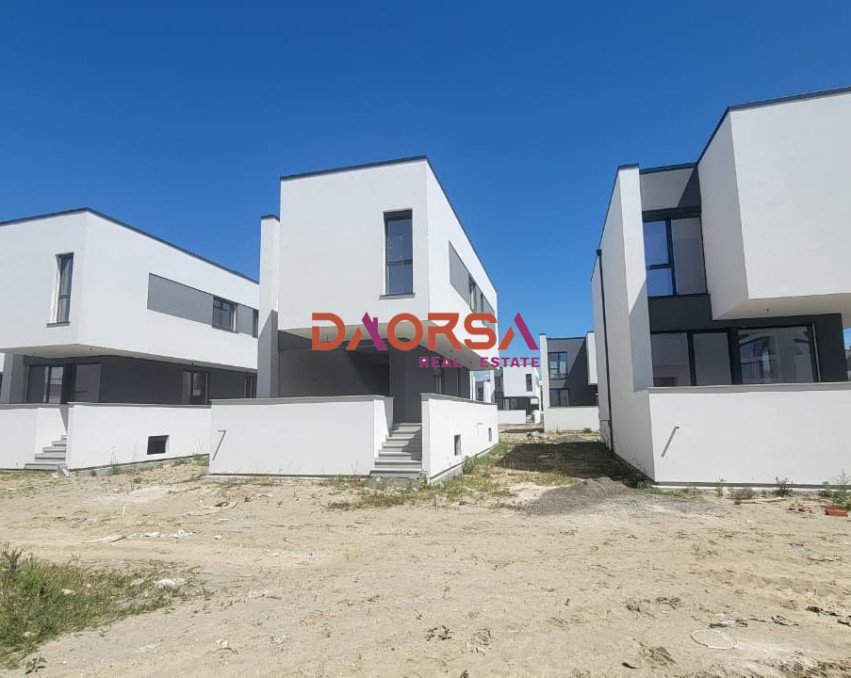 SHITET VILE T4 NE TURQUOISE MARINA