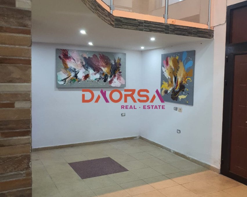 Jepet me qira ambient biznesi në Durrës