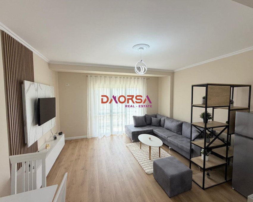 SHITET APARTAMENT 1+1 TEK ISH-RAJONI I POLICISË,