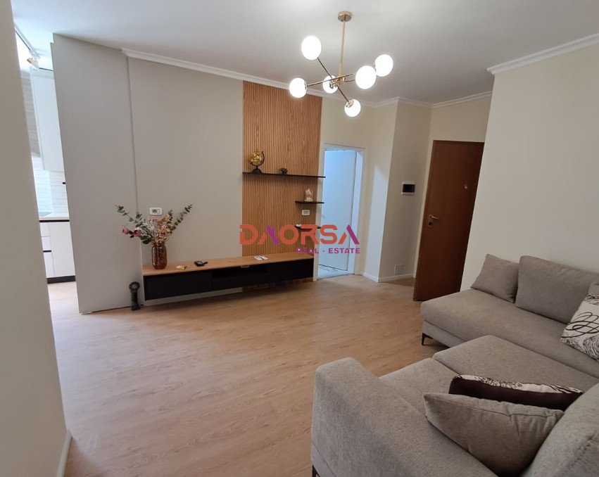 JEPET ME QIRA 1+1 NE VOLLGA DURRES