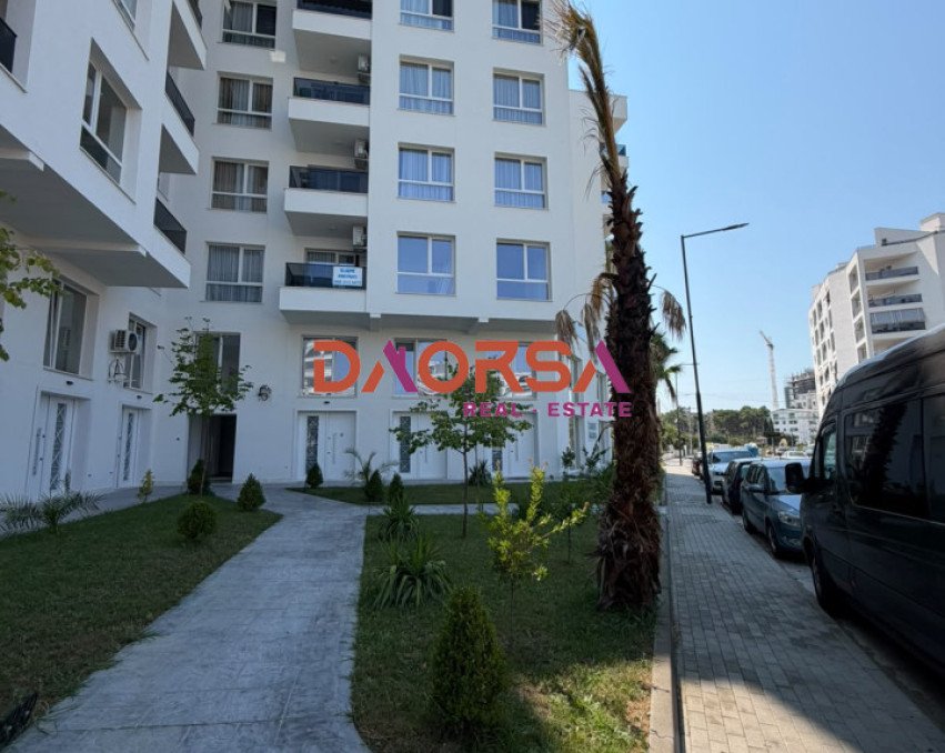 Apartament 70 m² për Shitje në Golem