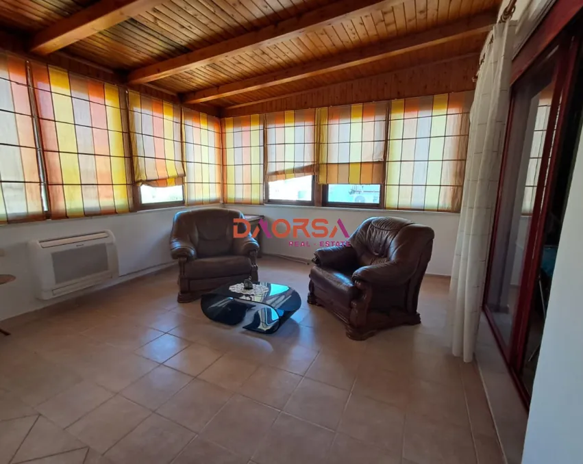 Jepet me qira 2+1+2 ne Vollga Durres