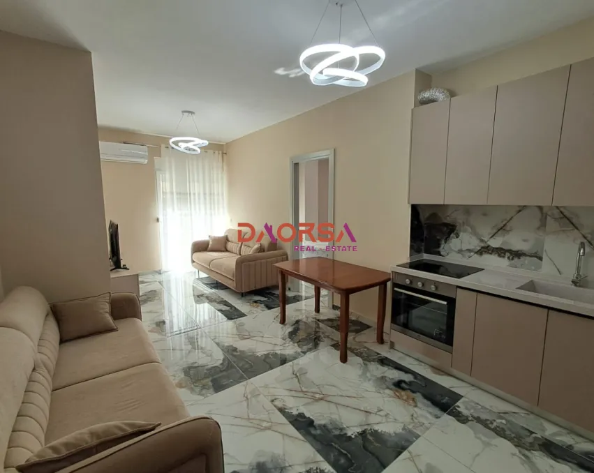 Jepet me qira 2+1+2 ne Durres